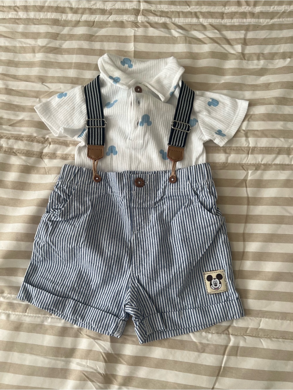Disney Mickey Mouse baby boy outfit size 6-9 months